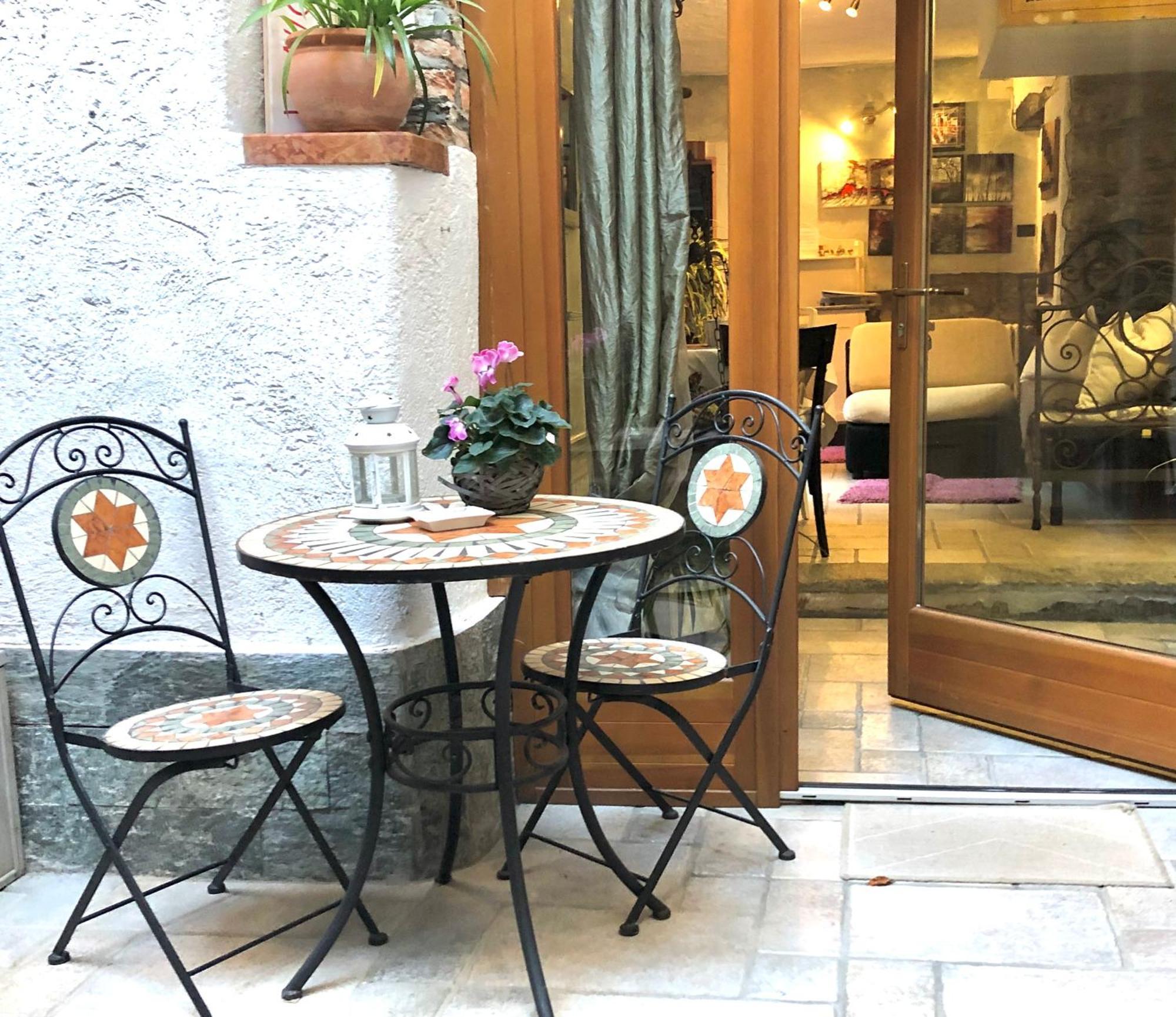 Appartamento Country House Menaggio Luaran gambar